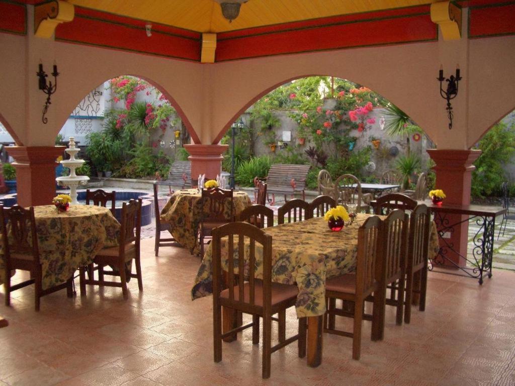 Hotel Casa La Granja Iloílo Exterior foto